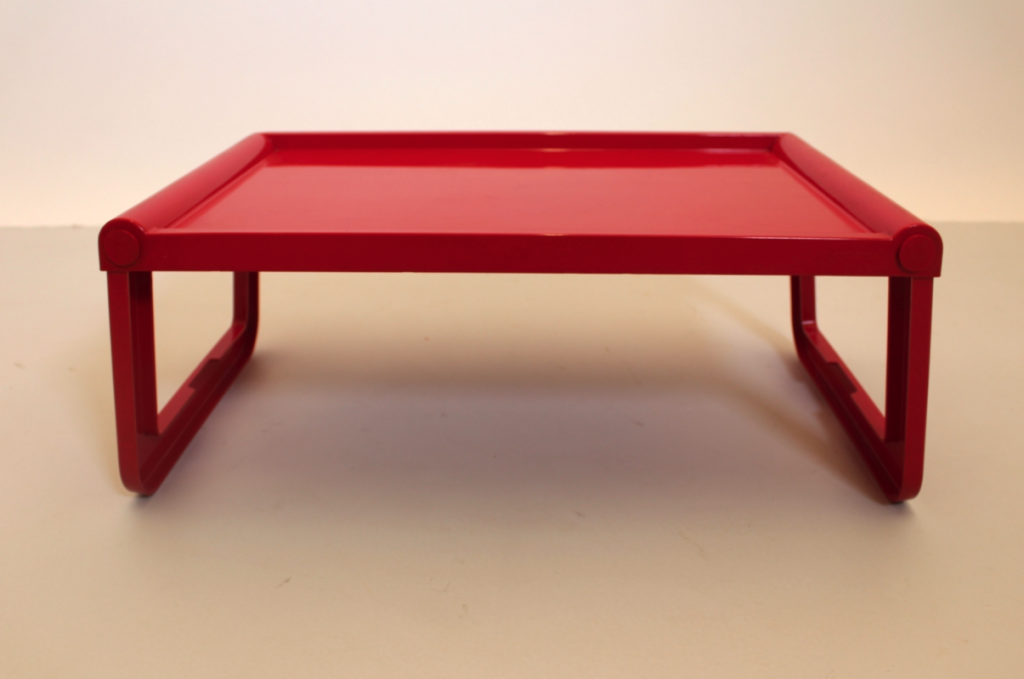 Guzzini vintage red tray from Pamono