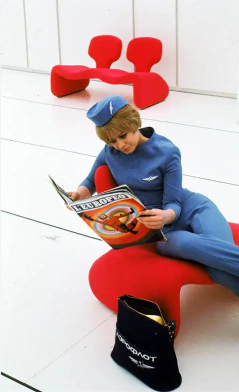 A Djinn chair looking decidedly red in 2001: A Space Odyssey. Image c/o Warner Bros. Entertainment Inc. © 2017