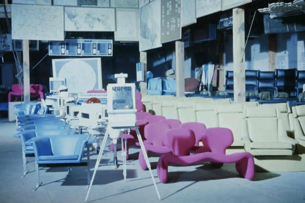 djinn chairs in 2001 a space odyssey storage