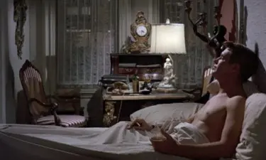 George's apartment in Breakfast at Tiffiny's