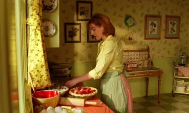 Pushing Daisies yellow kitchen
