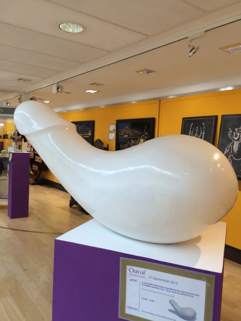 rocking-machine-out-of-the-ordinary-exhibition-christie's-4