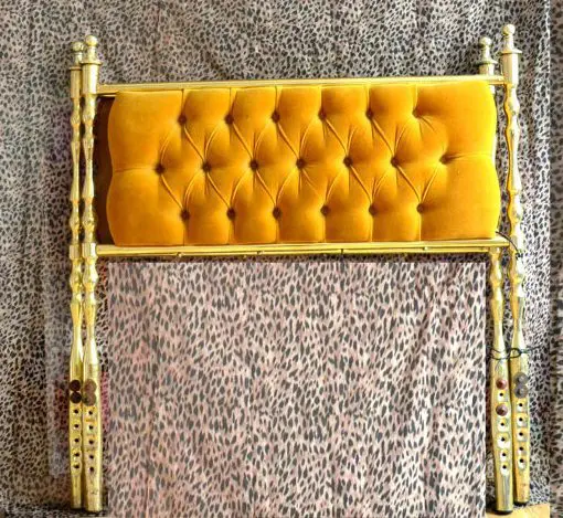 Unlocked Vintage on Etsy (ship worldwide) have these
