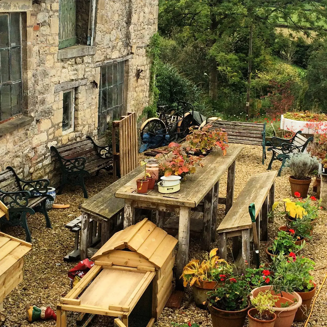 les-miserables-factory-work-bench-small