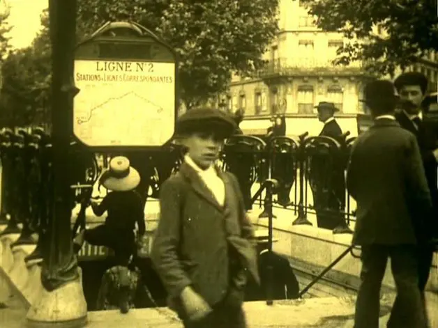 Juve contre Fantômas (Louis Feuillade, 1913) maps in the movies