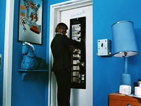 beatles-help-blue-walls-lamp