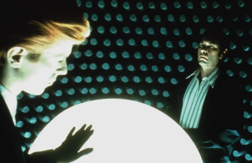 man-who-fell-to-earth
