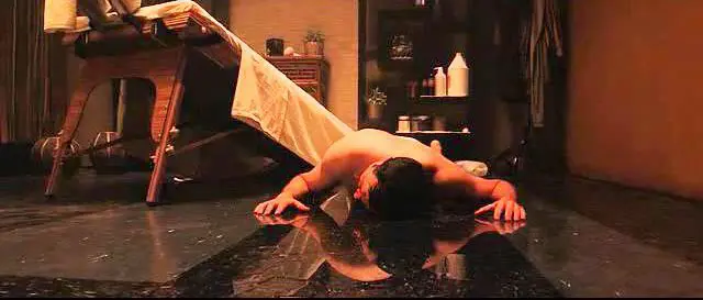 furniture-in-horror-movies-final-destination-5-acupuncture