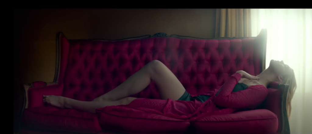 neon-demon-film-sets-film-and-furniture-rubys-house