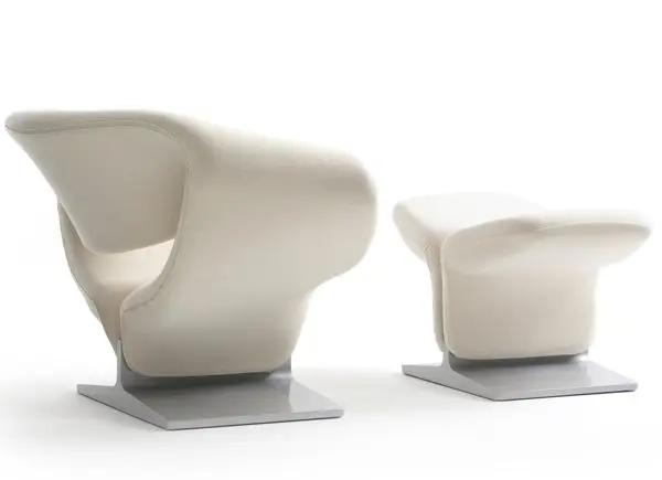 pierre-paulin-white-ribbon-chair-in-blade-runner-2049-600435
