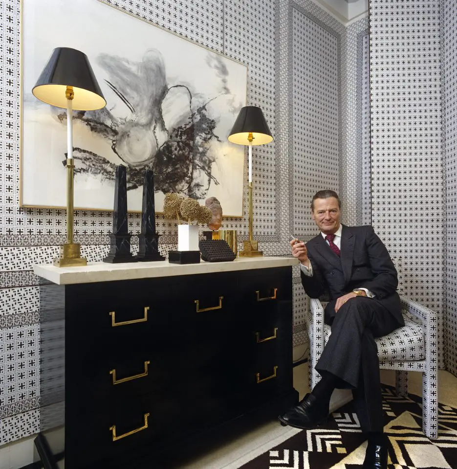 Portrait of interior designer David Hicks at home, 1980. Image © Victor Watts.