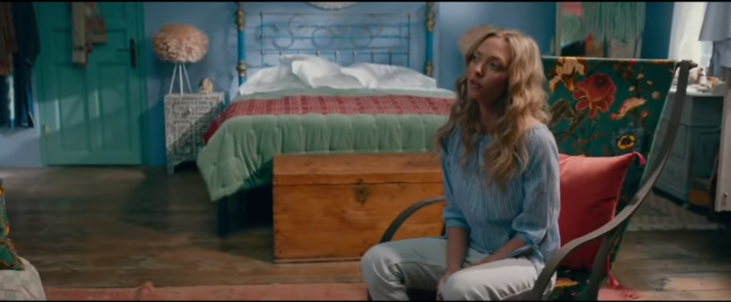 mamma mia 2 set decor