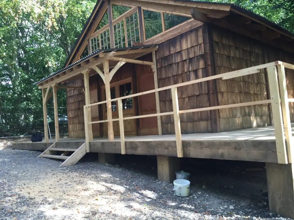 Building the wooden cabin for the Mama Cass house in Rocketman