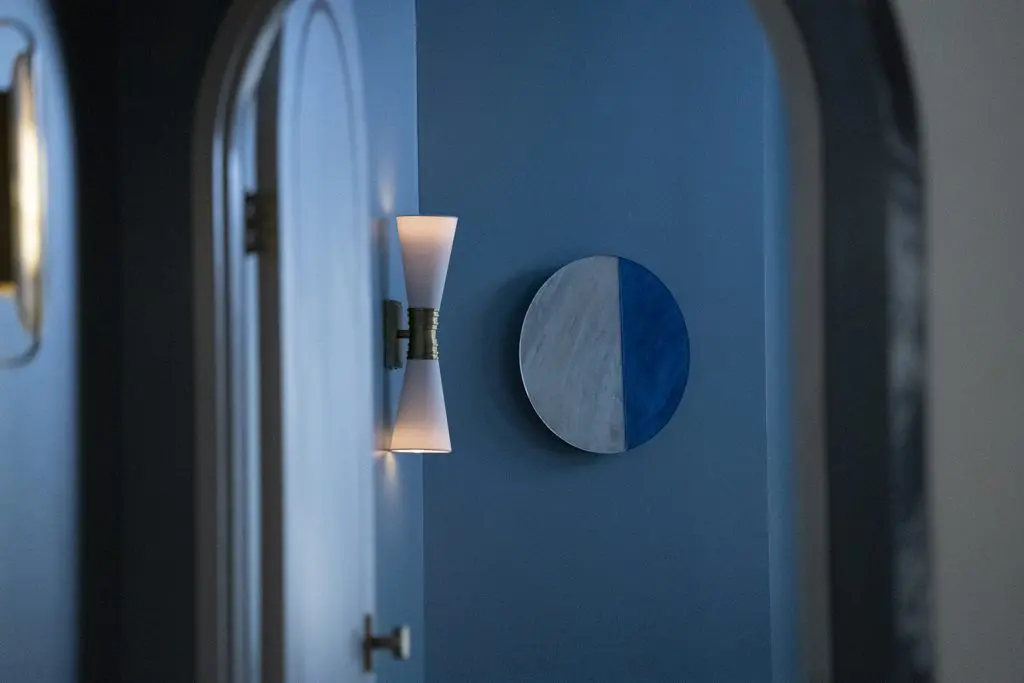 light sconce dead ringers