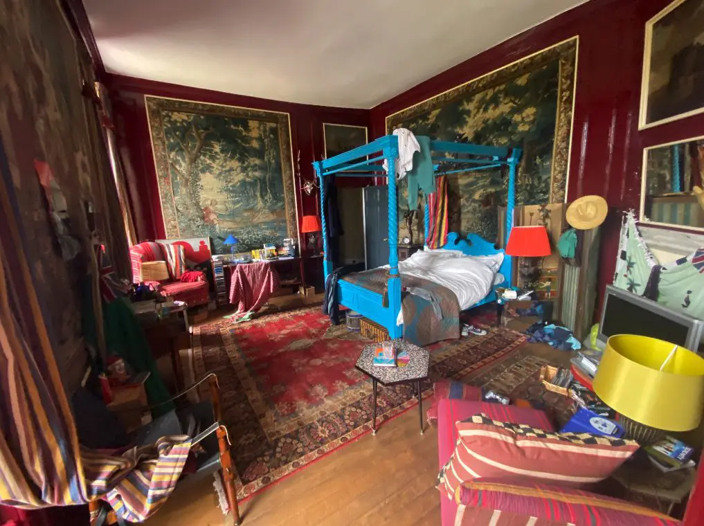 saltburn felix bedroom