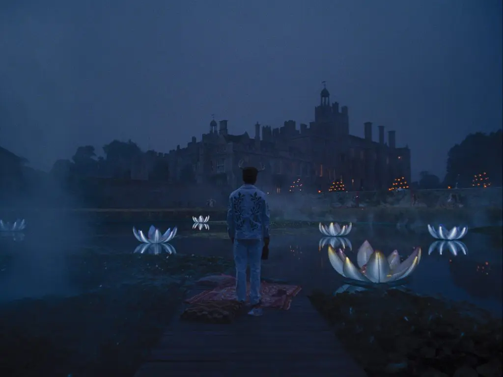 the-saltburn-house-exterior-party