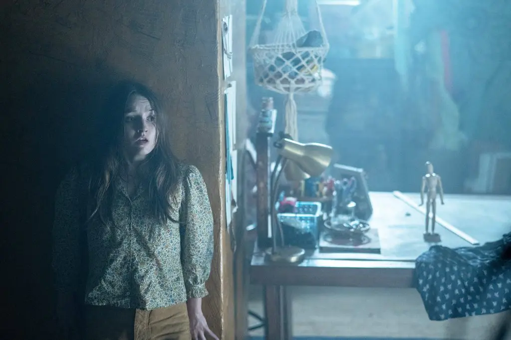 No One Will Save You production design, set decoration, film sets, film locations, furniture and décor