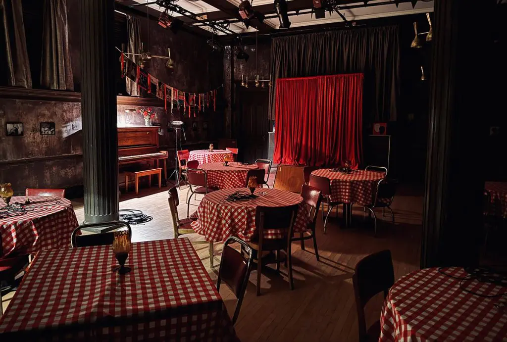 A Complete Unknown Gerdes folk club interior film set