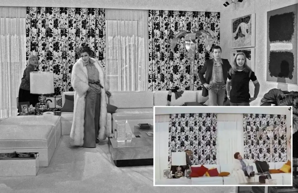 Brionvega radiofonografo rr126 in Conversation Piece (1074)