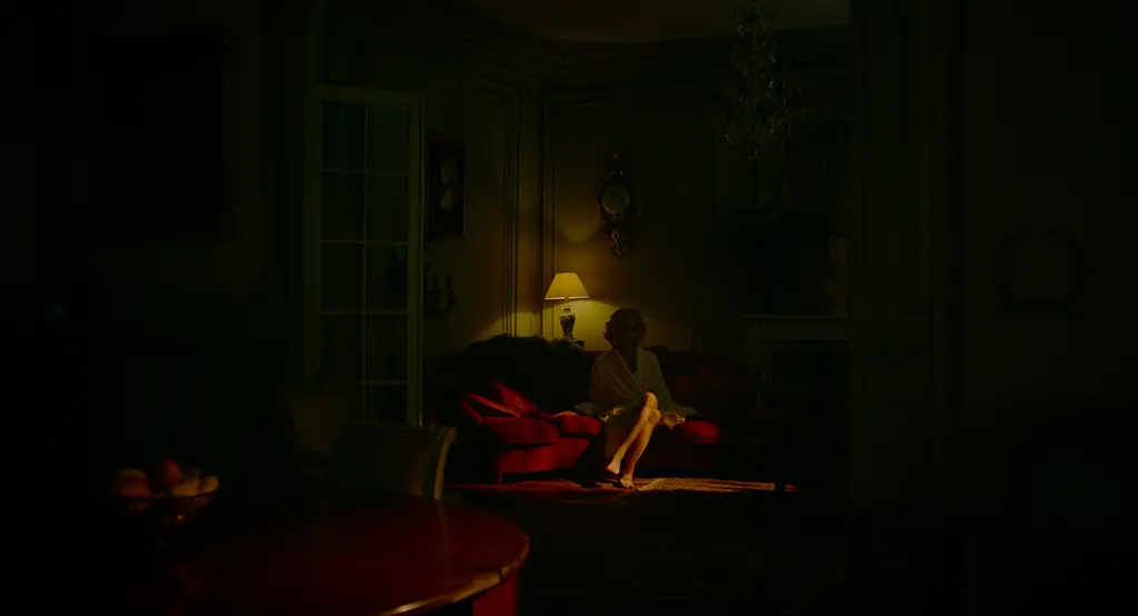 Paul and Paulette Take a Bath: Paulette's temporary apartment