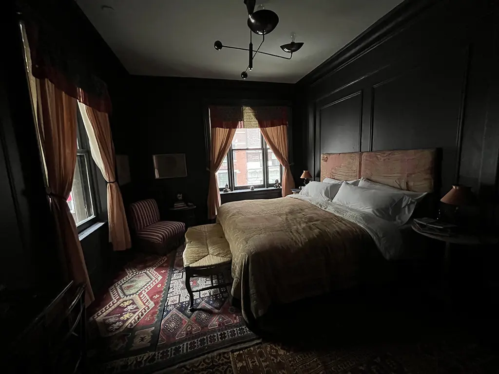 Park Avenue film interiors Kit's bedroom