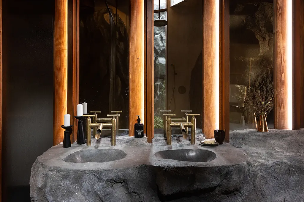 The bath in Verity