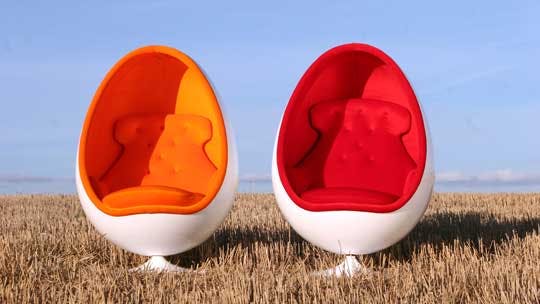 Ovalia egg chairs