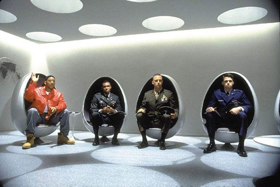 men-in-black-will-smith-ovalia-egg-chair