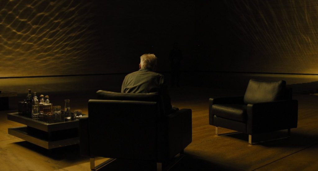 The Arnolfo di Cambio glasses can be seen in this scene where Deckard is taken to meet Niander Wallace in the Wallace Corporation building