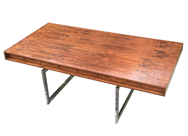 bond-desk-bodil-kjaer-film-and-furniture-600435
