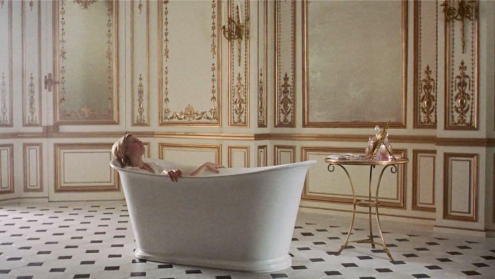 marie-antoinette-bath