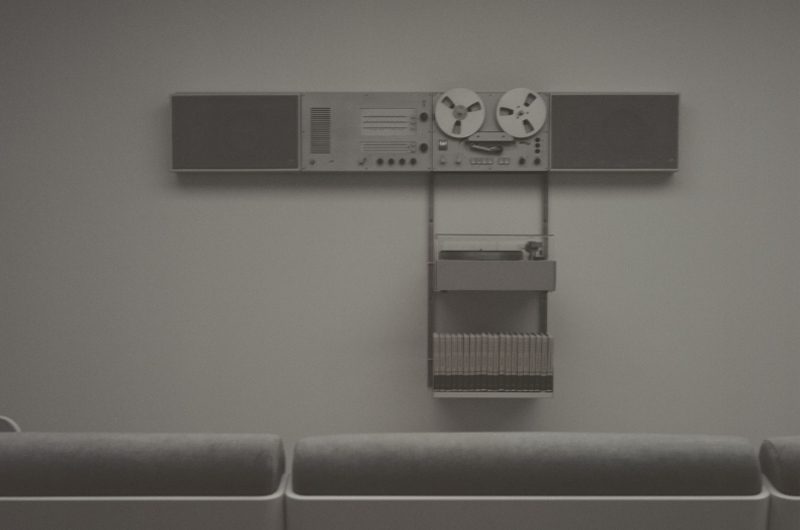 Dieter Rams wall-mounted Stereo System for Braun with Vitsoe Shelves
