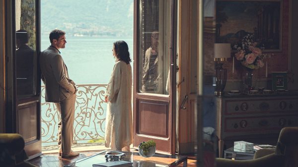 The Gentlemen Season 2: locations, interiors, furniture and the return of the BBQ grill table